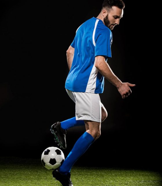 bearded-sportsman-in-uniform-playing-with-ball-iso-2022-05-24-08-02-57-utc-e1664382307417.jpg